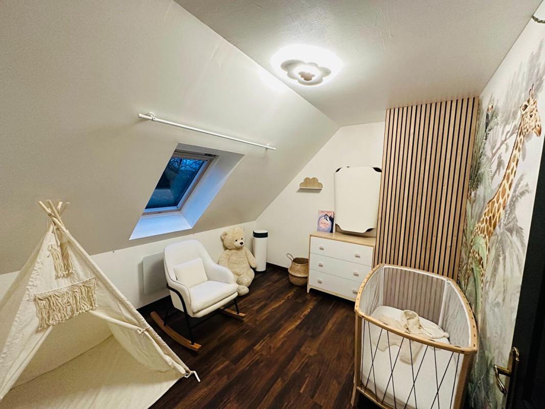 SURZUR Maison Surzur 5 pièces 98 m2- Garage 5