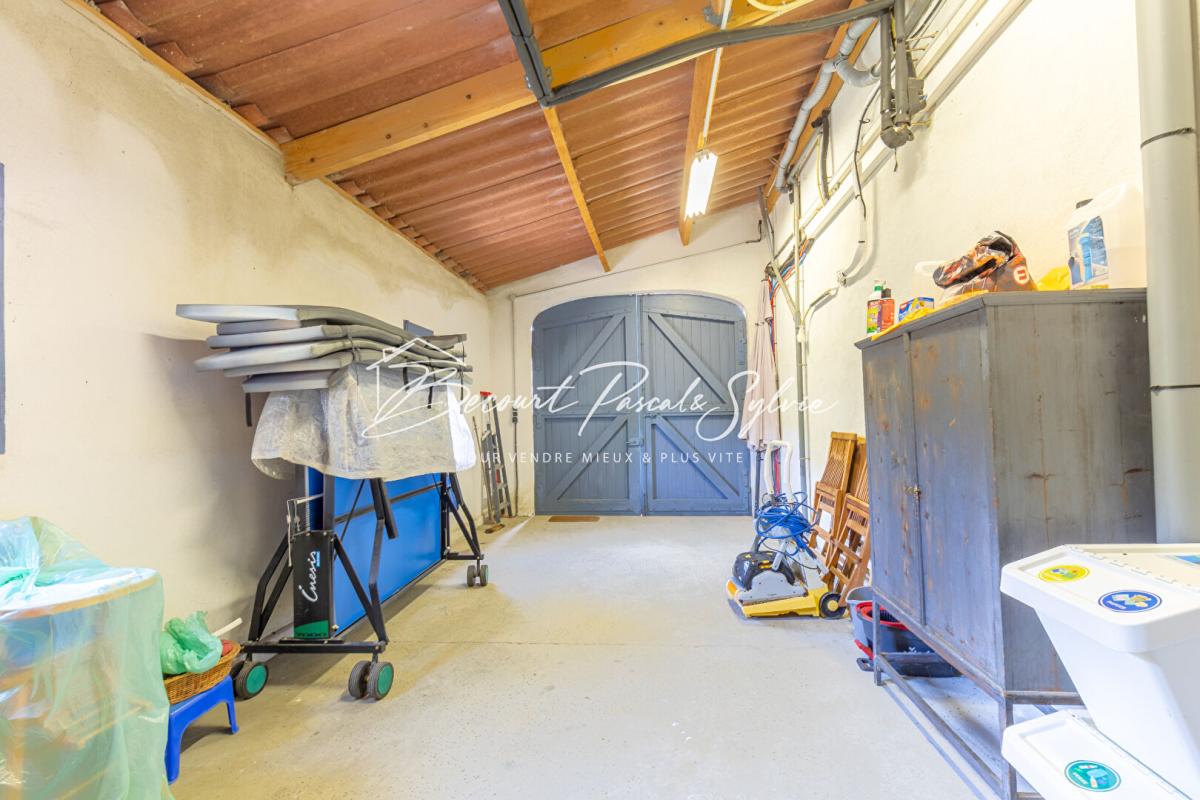 BEDOIN Charmante maison provençale avec piscine sur terrain 1345m2 arboré 17