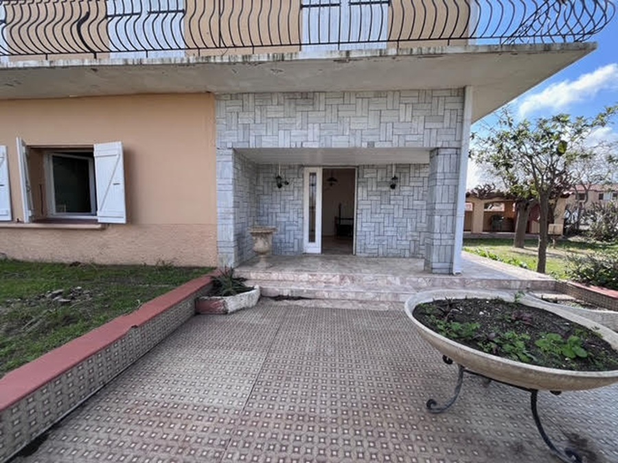 RIVESALTES RARE !!!!! Grande maison familiale de 300 m² avec travaux sur un terrain de 2 000 m² dont 600 m² de constructible 5