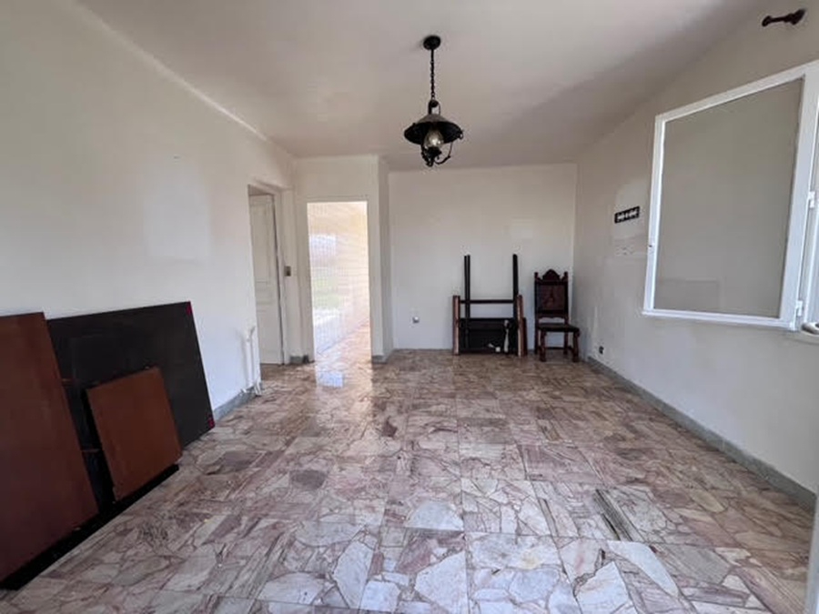 RIVESALTES RARE !!!!! Grande maison familiale de 300 m² avec travaux sur un terrain de 2 000 m² dont 600 m² de constructible 6