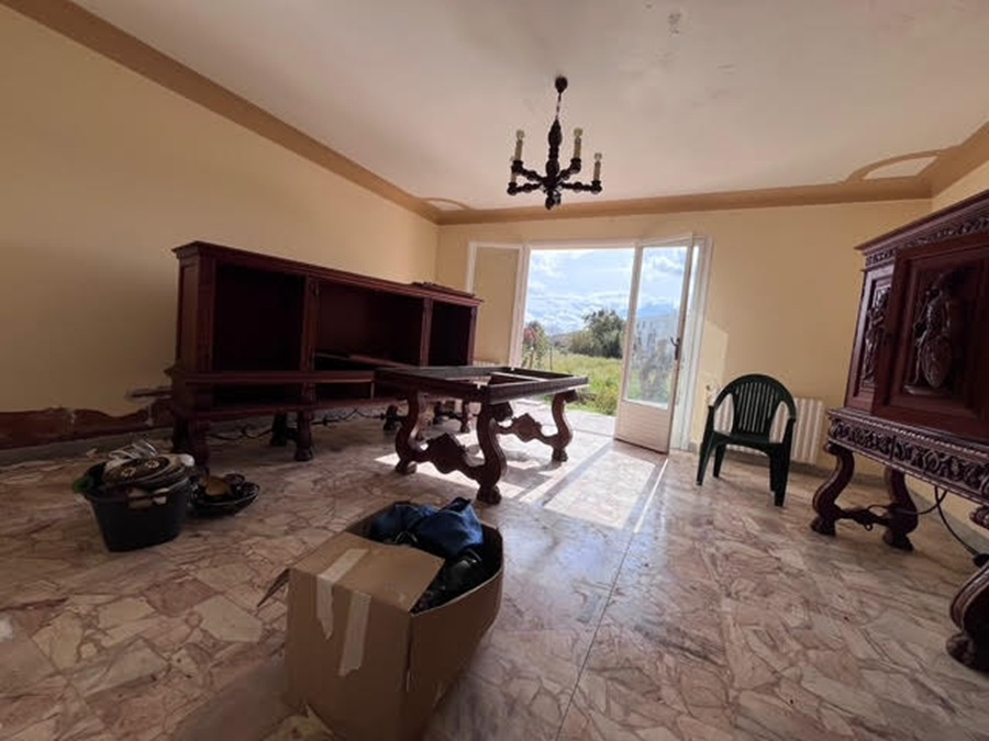 RIVESALTES RARE !!!!! Grande maison familiale de 300 m² avec travaux sur un terrain de 2 000 m² dont 600 m² de constructible 7