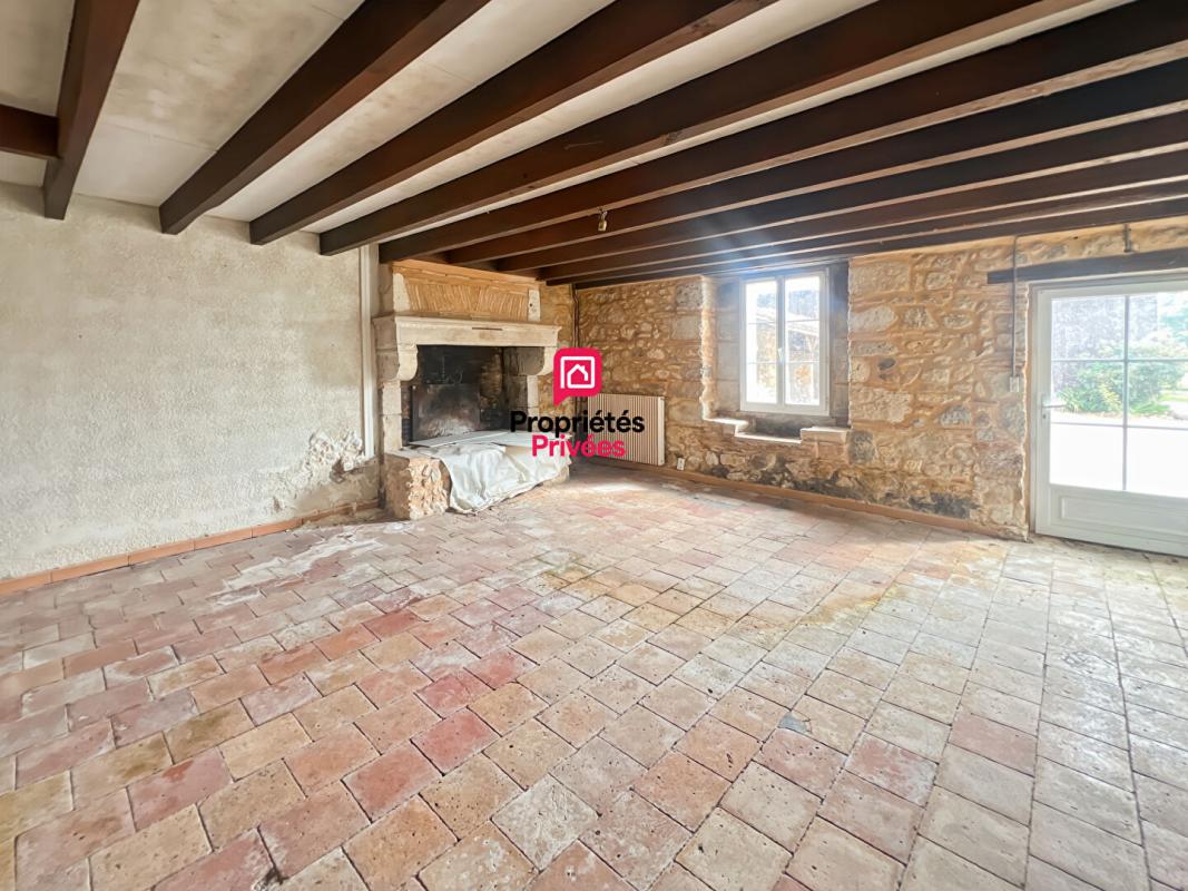 BAZAS Grange en pierre à rénover, possibilité de 2 logements , terrain 1645 m² , fort potentiel 7