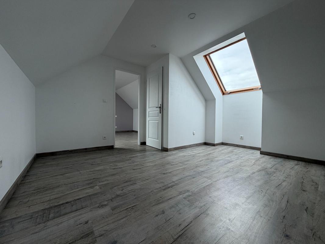 BINGES BINGES - Maison 150 m² 11