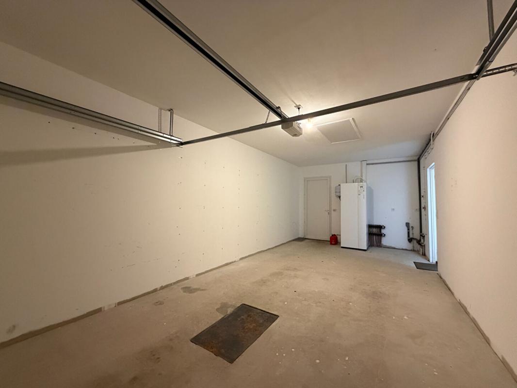 BINGES BINGES - Maison 150 m² 13