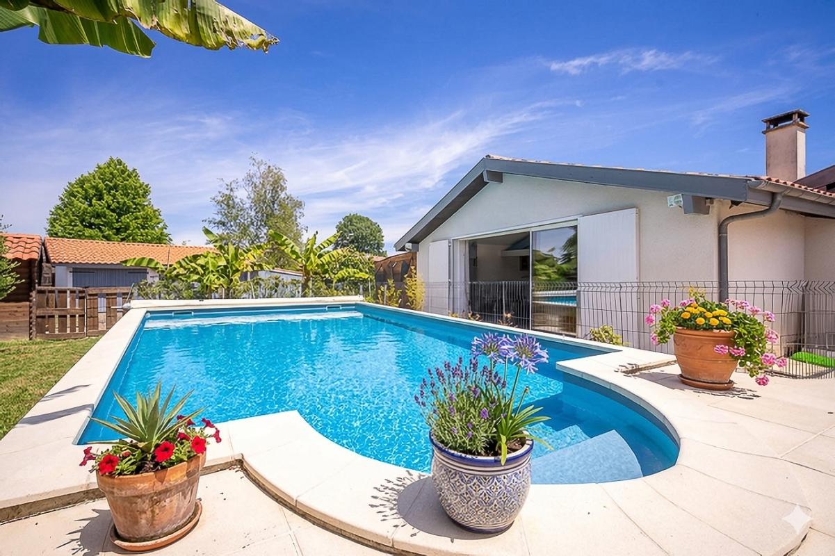 LALUQUE COUP DE COEUR : Maison landaise rénovée - Piscine et dépendances - Proche Dax et ST Paul les Dax 14