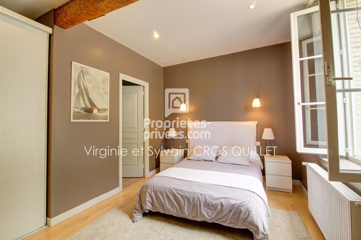 MONTASTRUC-LA-CONSEILLERE Maison de caractère 284 m2 + annexes, carports et garage 10