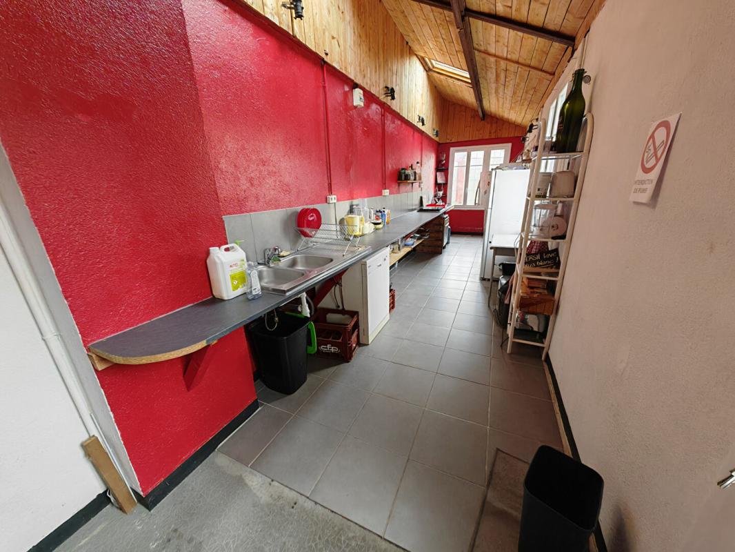 CHATEAUROUX EXCLUSIVITE CHATEAUROUX - IMMEUBLE DE RAPPORT 1283 m² , locataires en place et extension possible 7