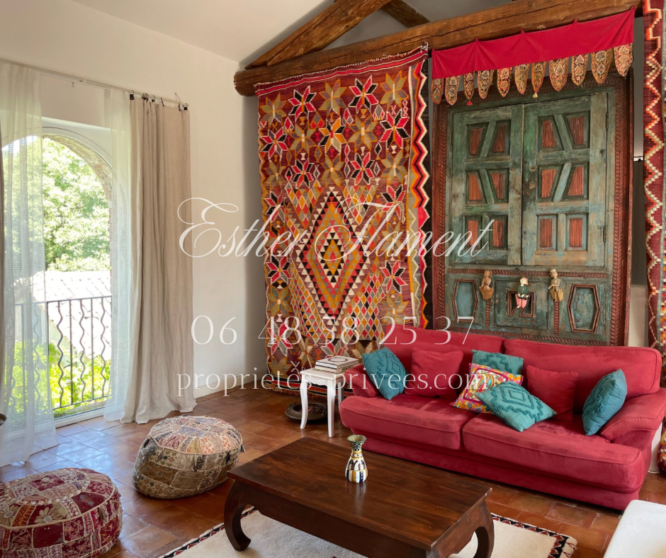 ANDUZE Demeure de prestige au style riad idéal exploitation 10