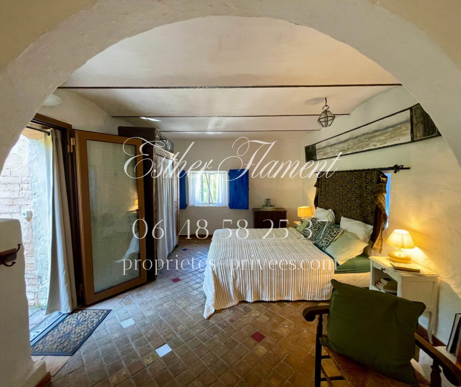 ANDUZE Demeure de prestige au style riad idéal exploitation 14