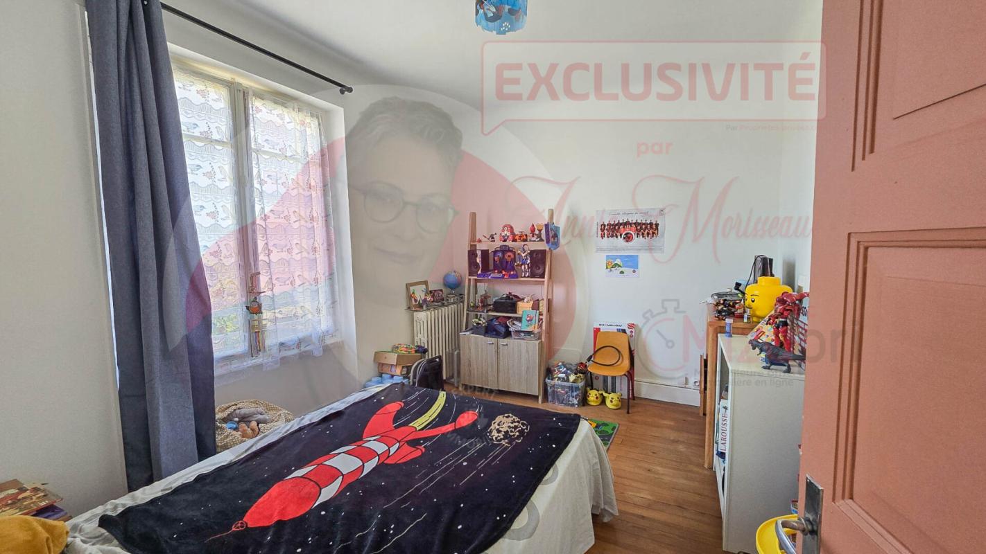 ISSOIRE Maison de 155 m² avec 4 chambres, garage et jardin en centre ville 10