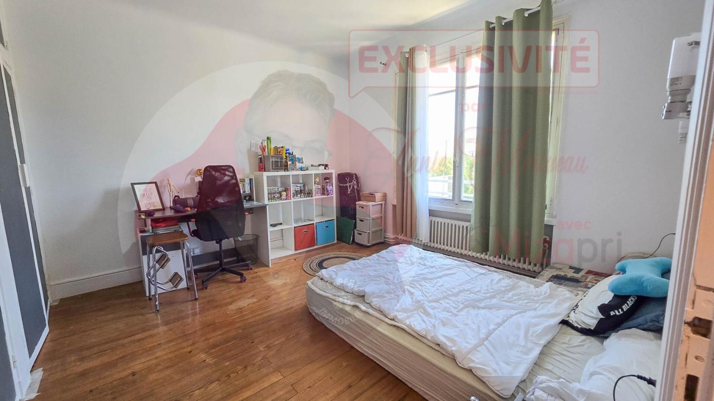 ISSOIRE Maison de 155 m² avec 4 chambres, garage et jardin en centre ville 12