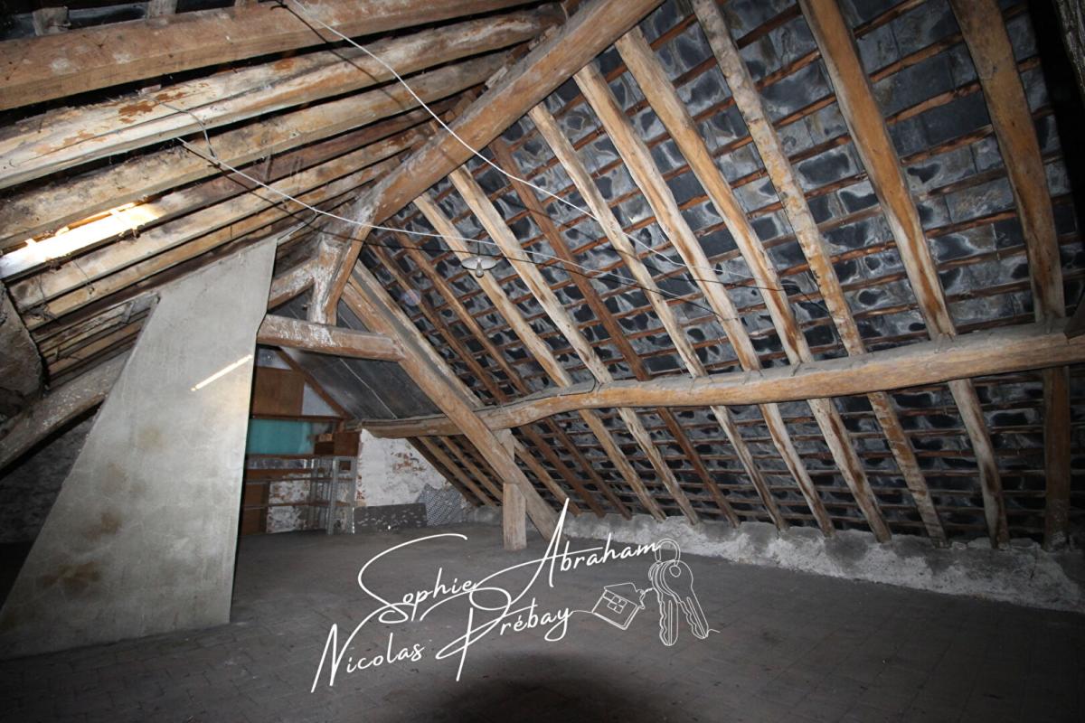 TOURY Maison rénovée en centre ville, proche des commerces, écoles et gare SNCF 10