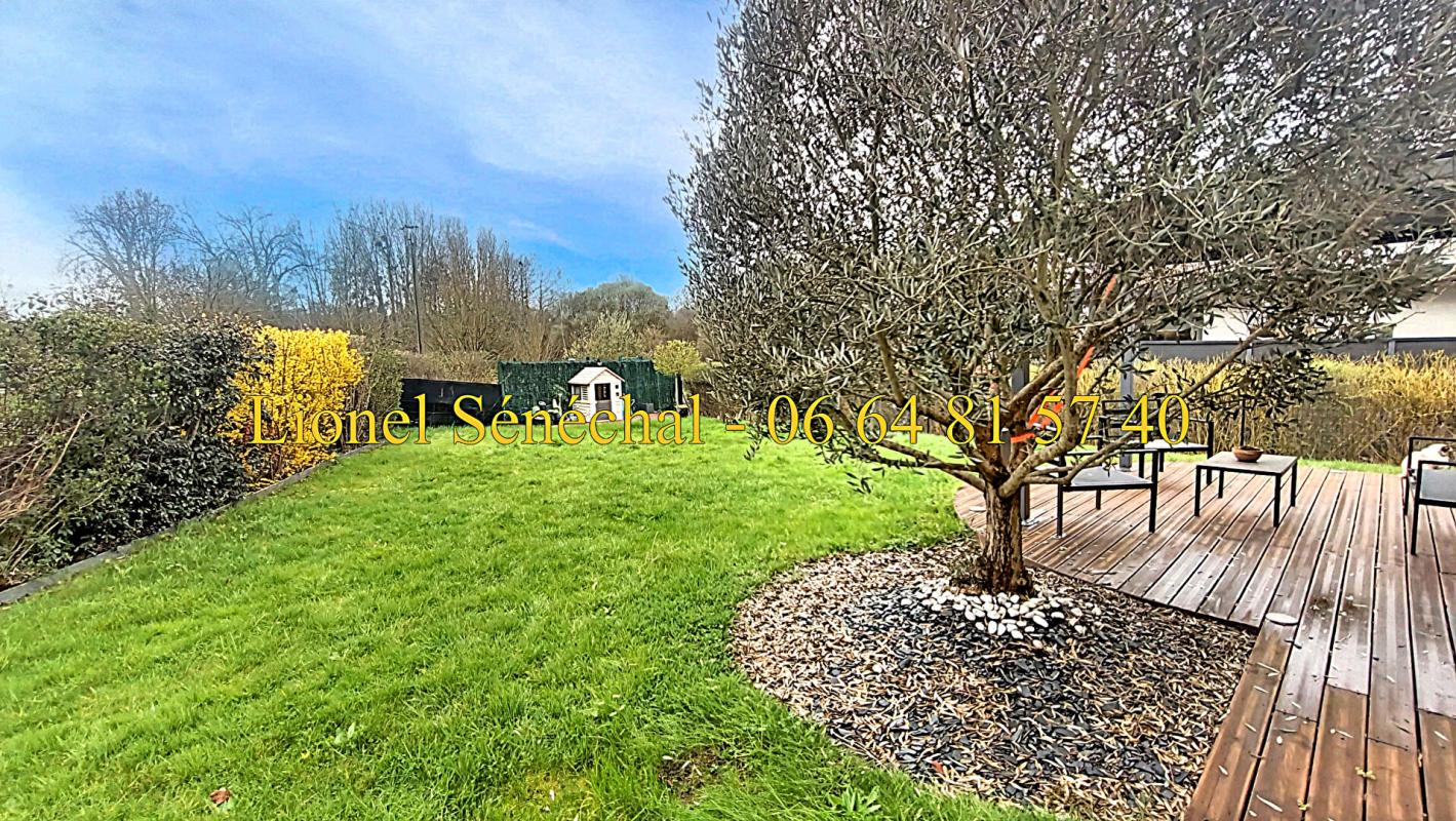 SAINT-SATURNIN Maison contemporaine lumineuse et peu énergivore de 6 pièces de 120 m2 sur une parcelle de plus de 500 m2 14