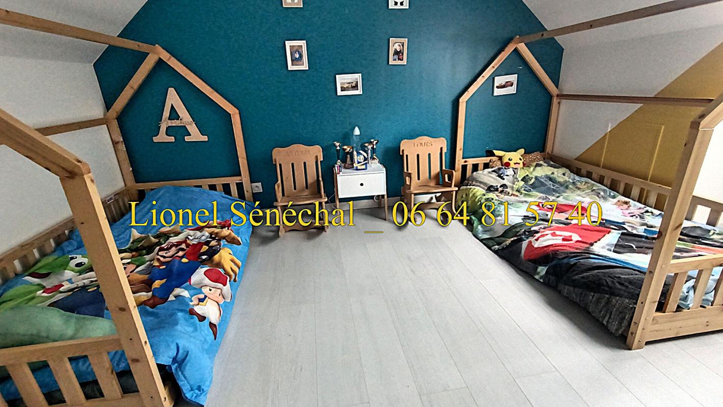 SAINT-SATURNIN Maison contemporaine lumineuse et peu énergivore de 6 pièces de 120 m2 sur une parcelle de plus de 500 m2 9