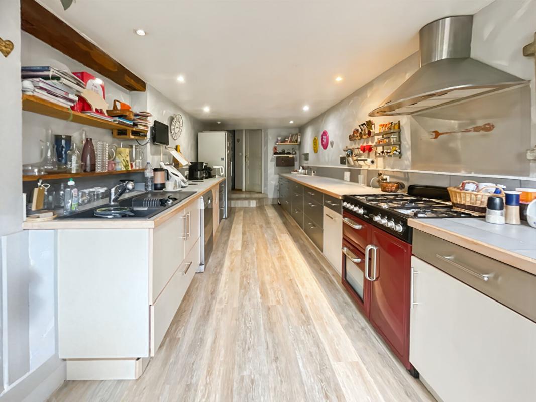 PUPILLIN Pupillin - Demeure de charme - 362 m2 - 7 chambres 7