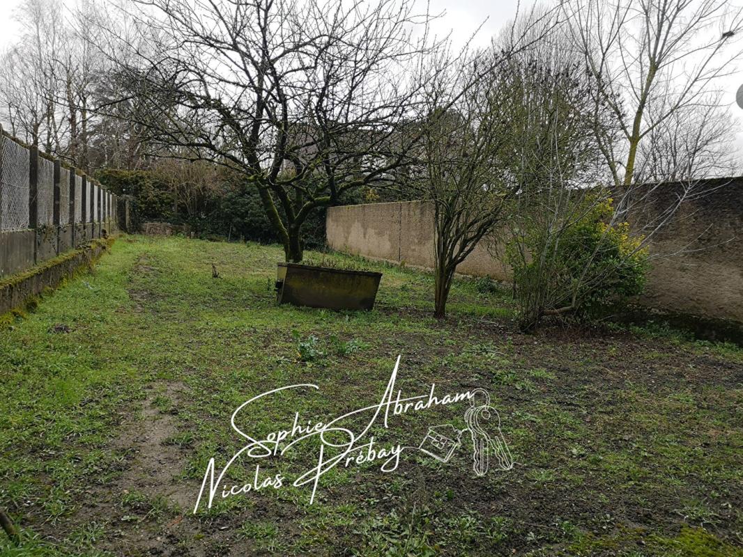 TOURY Maison avec jardin. Centre ville, proche des commerces, écoles et gare SNCF 10
