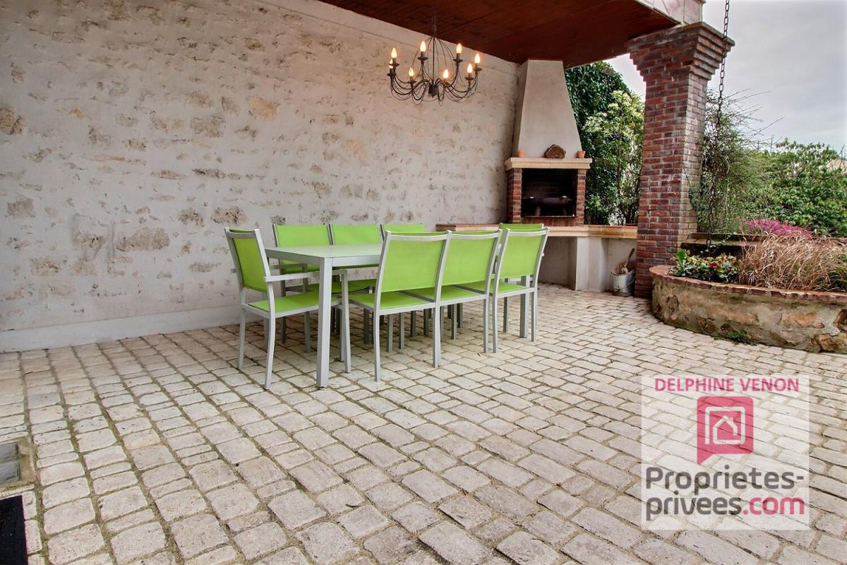 CHATEAUNEUF-SUR-LOIRE Exclusivité - Maison bourgeoise de 225 m² classe énergie C avec double garage et jardin en centre ville de Châteauneuf sur Loire 16