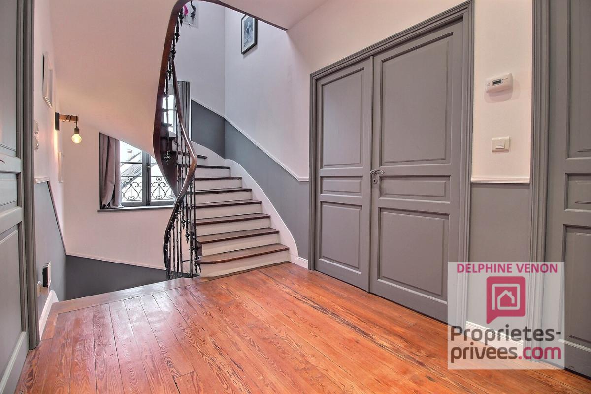 CHATEAUNEUF-SUR-LOIRE Exclusivité - Maison bourgeoise de 225 m² classe énergie C avec double garage et jardin en centre ville de Châteauneuf sur Loire 6