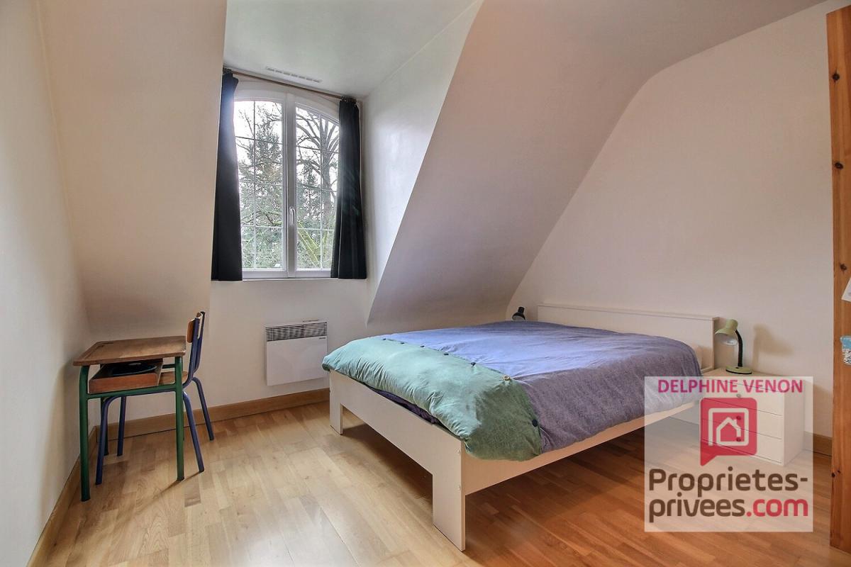 DONNERY Exclusivité - Maison  familiale de 200 m² à Donnery quartier des grands billons  sur un magnifique terrain  de 5 945 m² 8