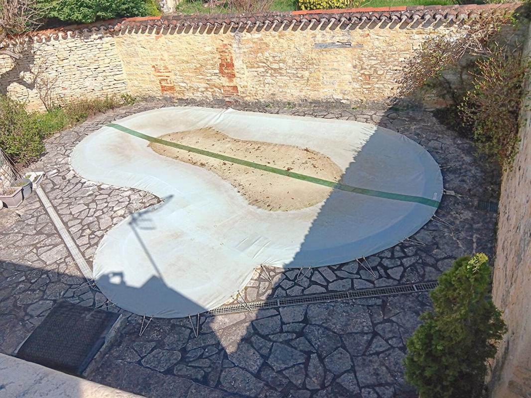 CAHORS À 20 minutes au nord de Cahors 46000 maison avec gites et piscine 12