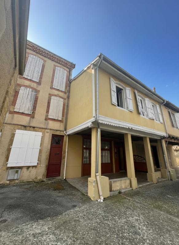 MASSEUBE Immeuble de rapport à Masseube ? 2 appartements + maison avec garage 1