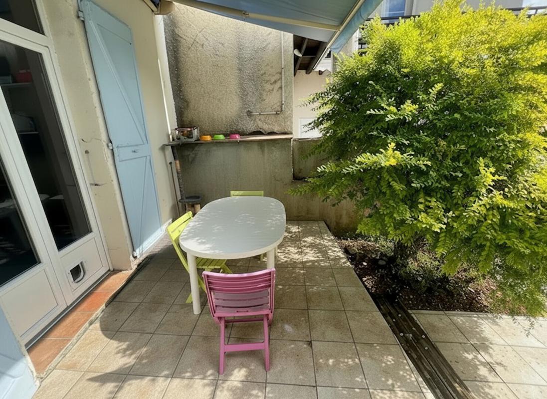 MASSEUBE Immeuble de rapport à Masseube ? 2 appartements + maison avec garage 3