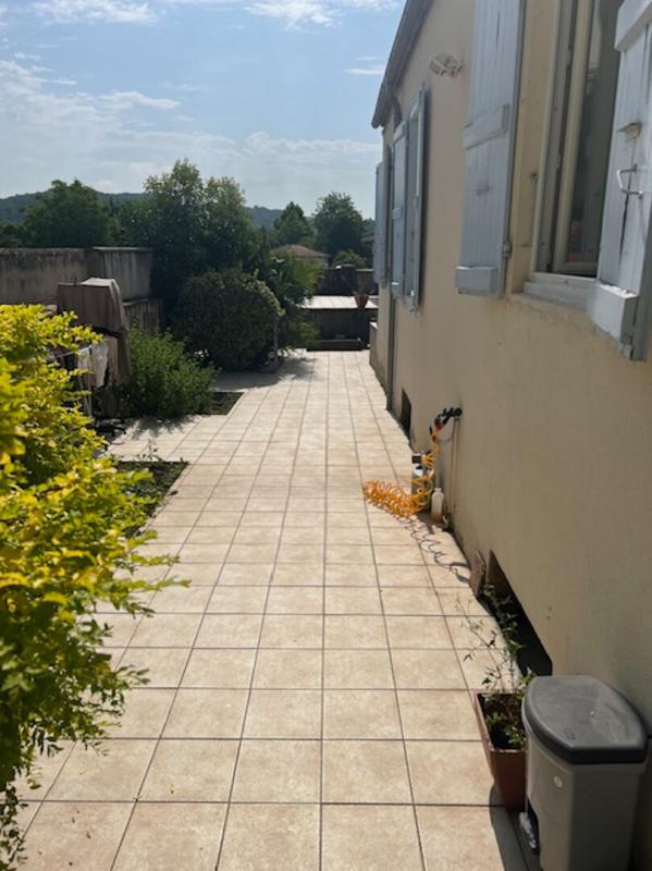 MASSEUBE Immeuble de rapport à Masseube ? 2 appartements + maison avec garage 5