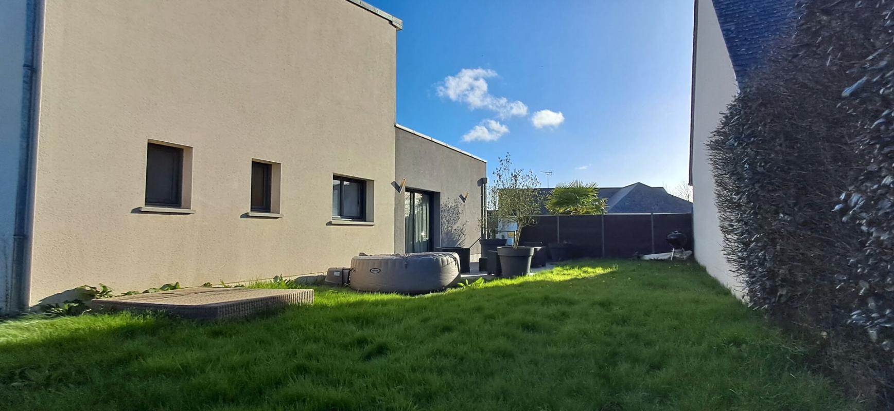 LAVAL Maison Laval 6 pièce(s) 106 m2/ 4 CHAMBRES 7