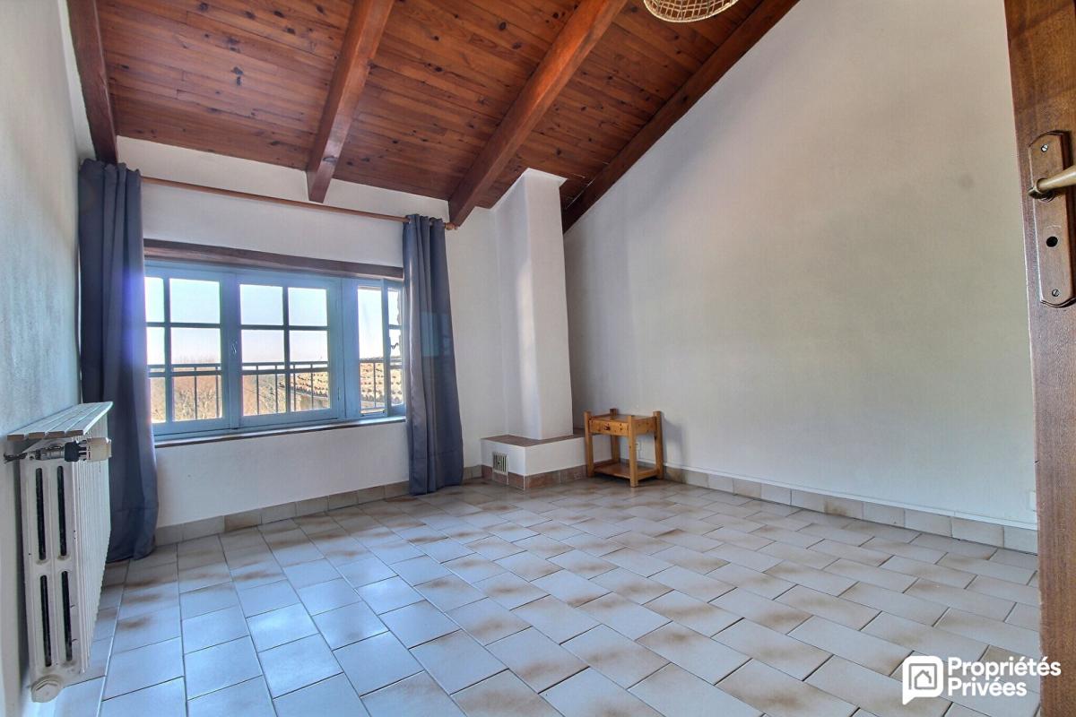 PONT-DE-LABEAUME Maison Pont De Labeaume 4 pièces 100 m² 6