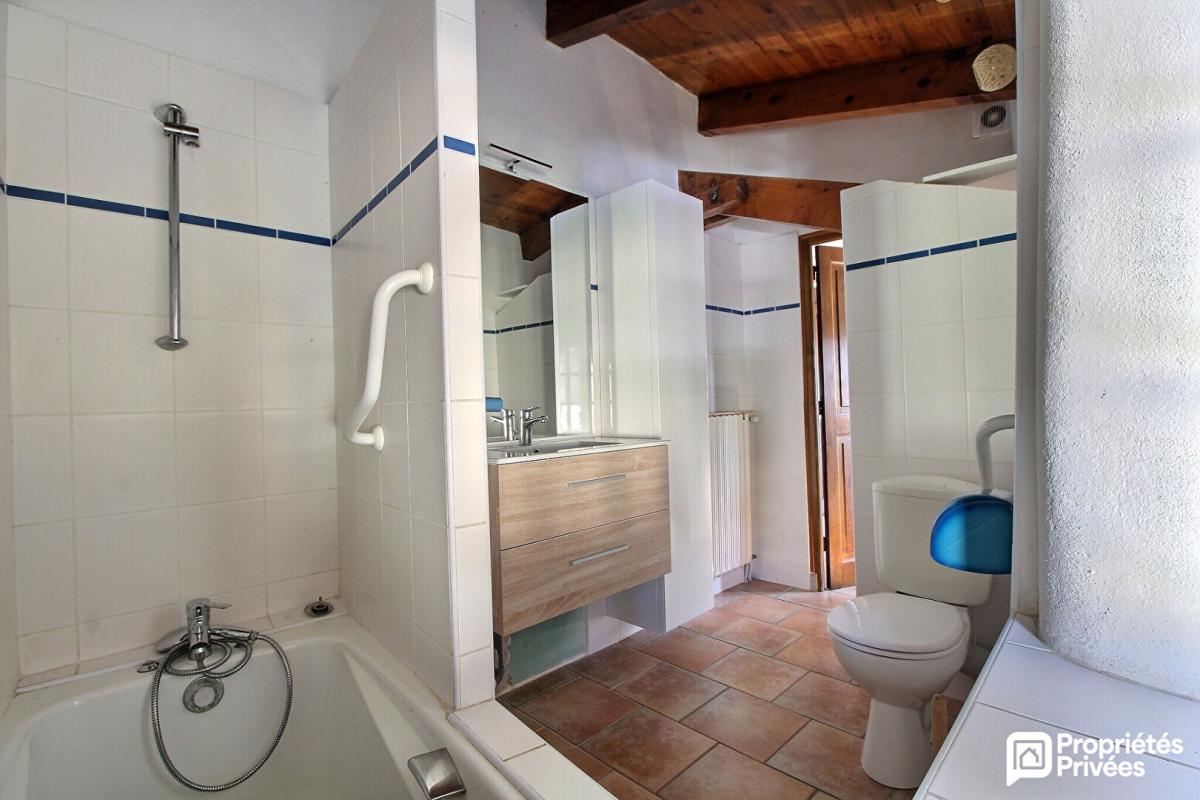 PONT-DE-LABEAUME Maison Pont De Labeaume 4 pièces 100 m² 8