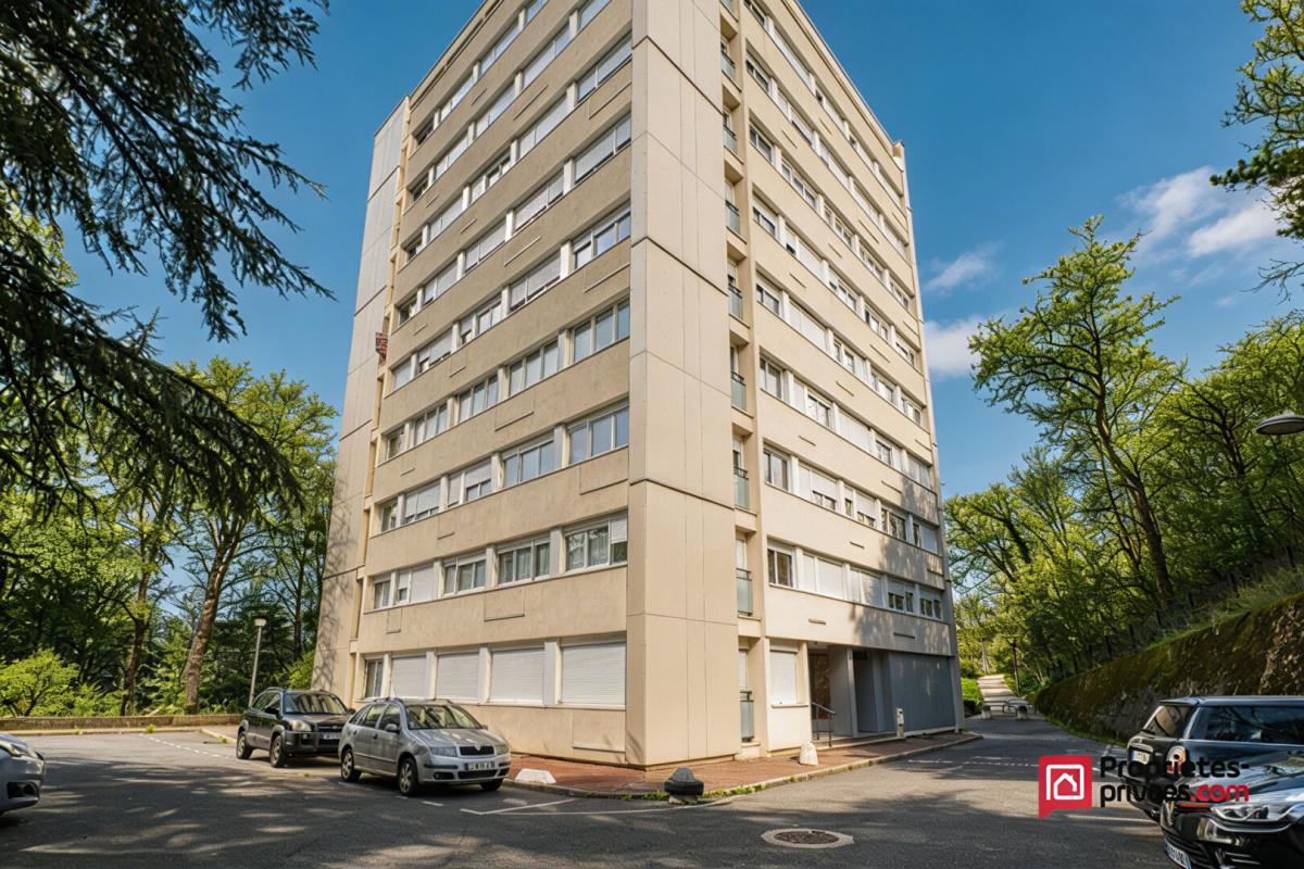 LYON-9E-ARRONDISSEMENT charmant T3 de 60 m2 vendu loué 12