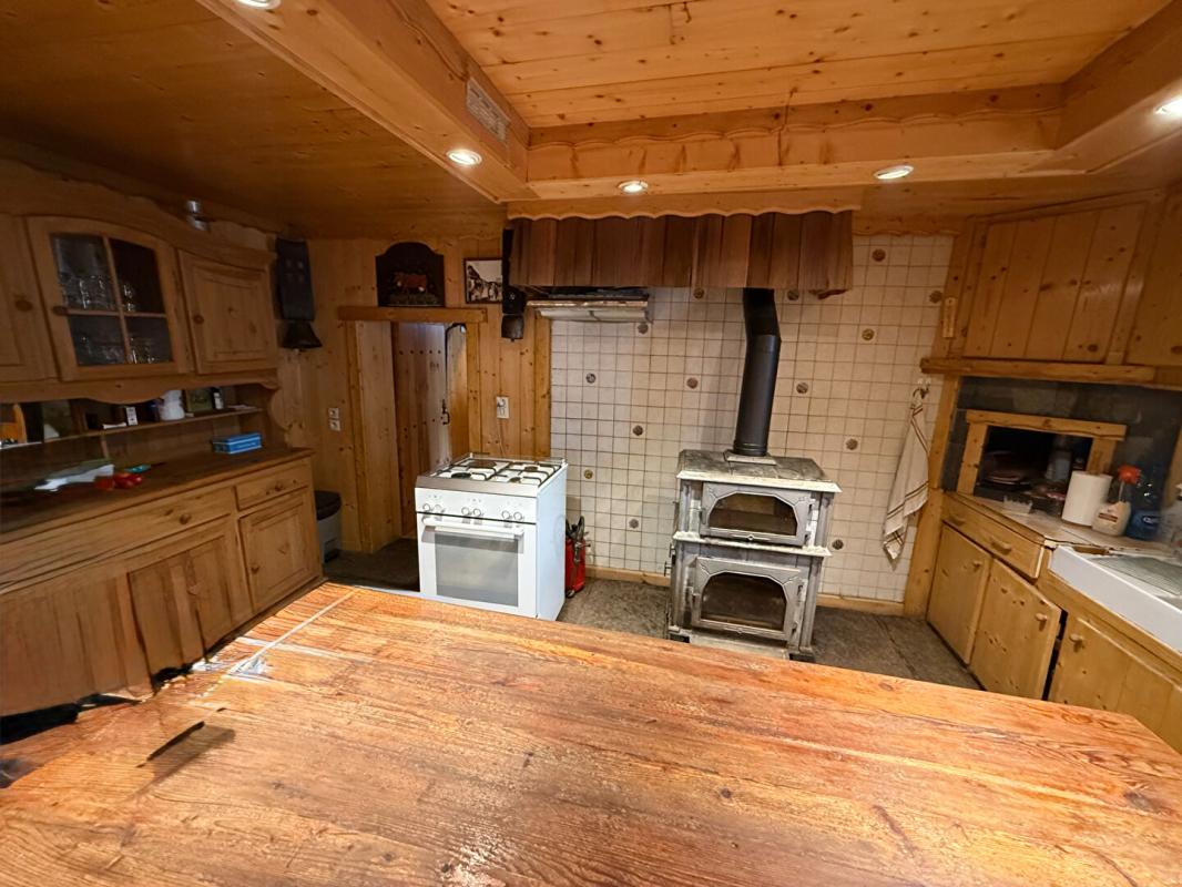 MAGLAND Ferme savoyarde coteau de MAGLAND 5 pièces , 220 000 euros 9