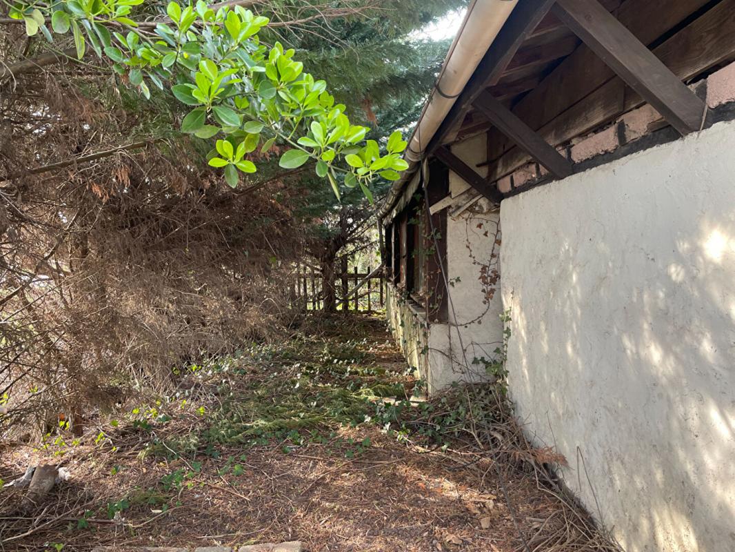 LA ROCHE-EN-BRENIL Maison La Roche En Brenil 2 pièce(s) 57 m2 3