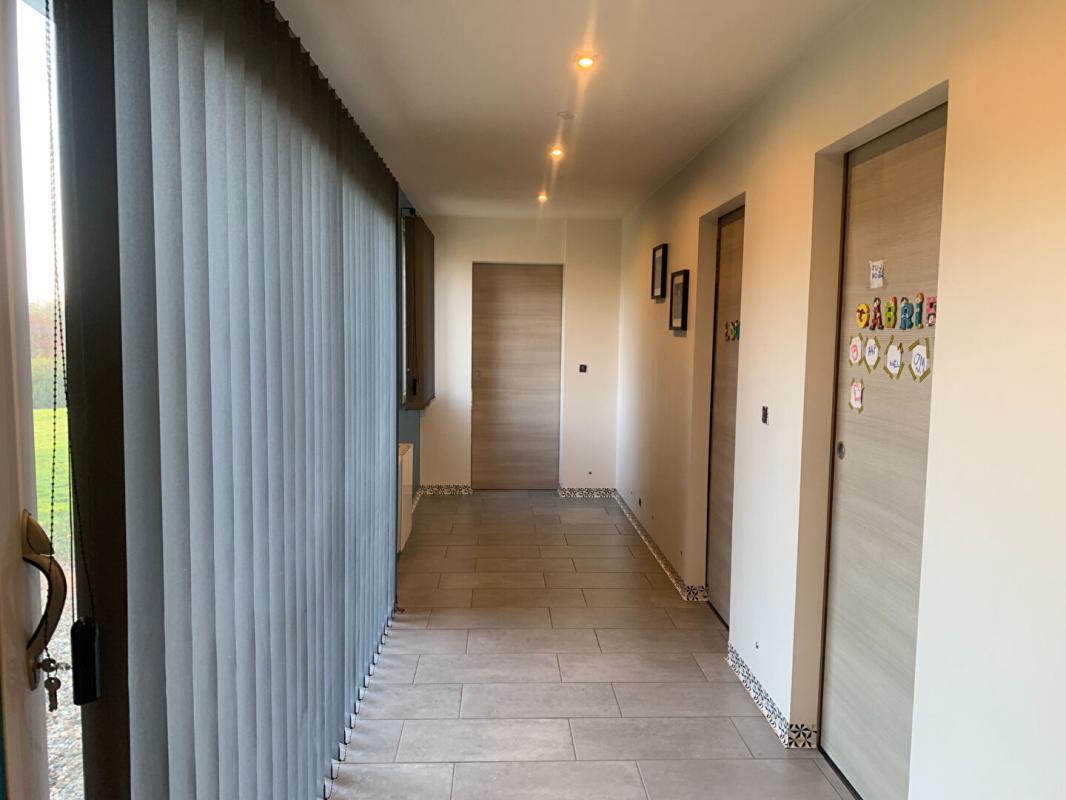 SAINT-ANTONIN-DE-SOMMAIRE Belle et grande maison moderne au calme ! 9