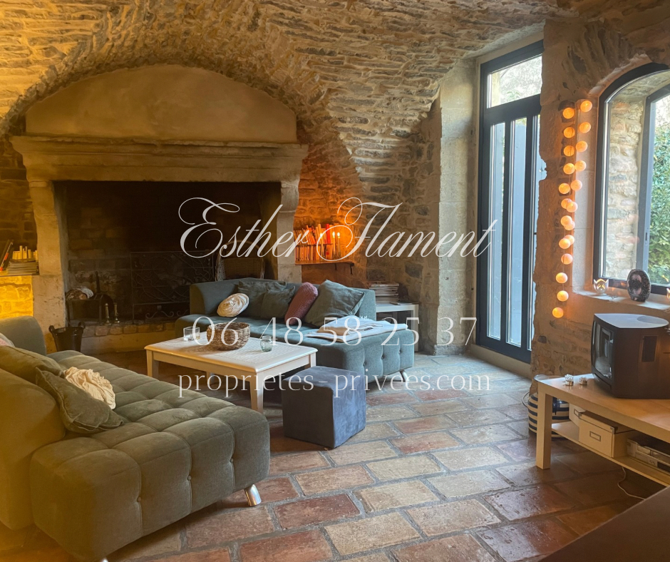 CAVEIRAC Maison en pierre de caractère 6