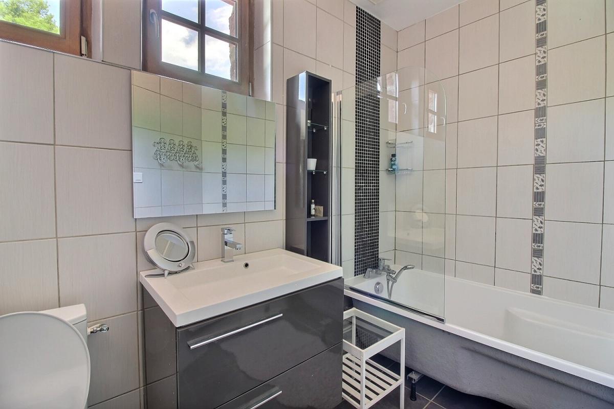 COLLONGES-LA-ROUGE A Collonges La Rouge : Moulin historique du 17° avec gîte indépendant - Rentabilité & charme en Corrèze ! EXCLUSIVITE 9