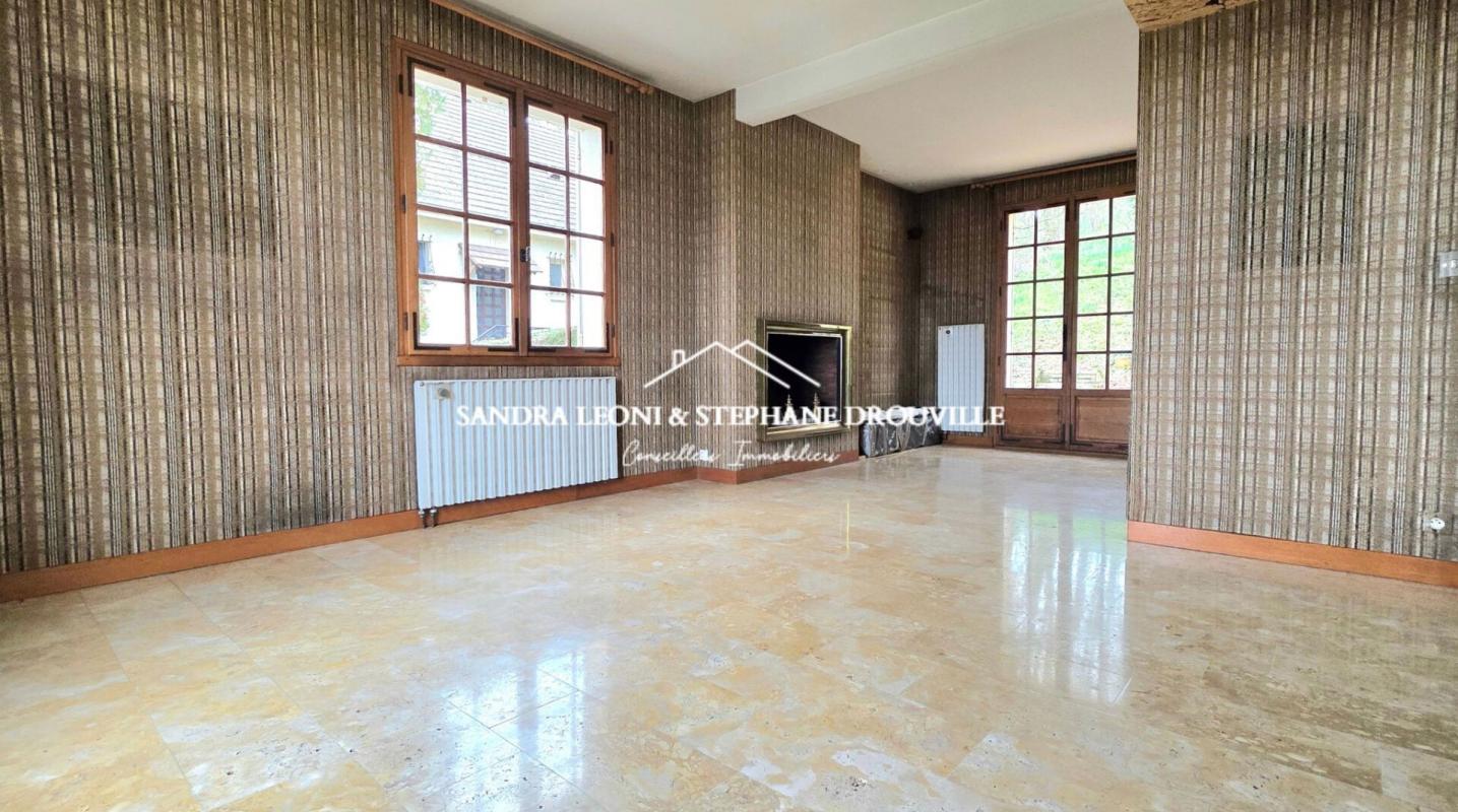 JOUY JOUY - CHARMANTE MAISON de 115 m2, 5 PIECES 3