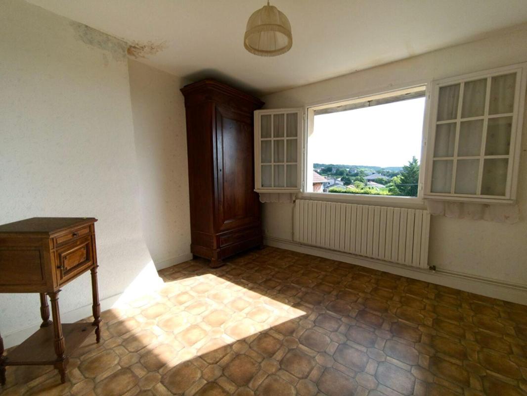 HURIGNY Maison à vendre à Hurigny - 6 pièces de 120 m2 8