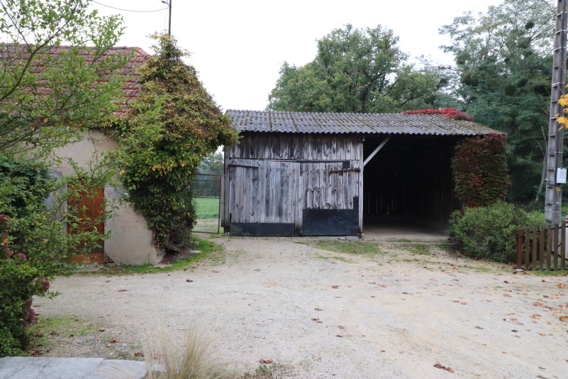 SAINT-ENNEMOND Maison Saint Ennemond 6 pièce(s) 129 m2 13