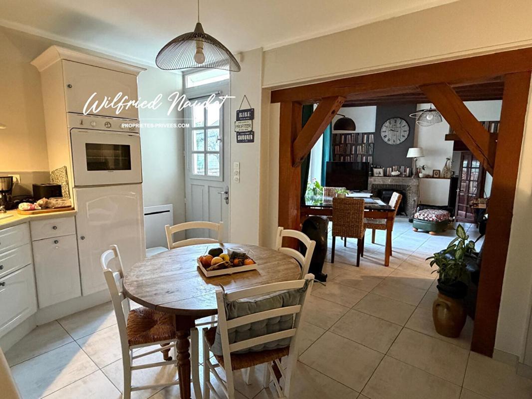 PARIGNE-L'EVEQUE Maison Parigne L Eveque centre 6