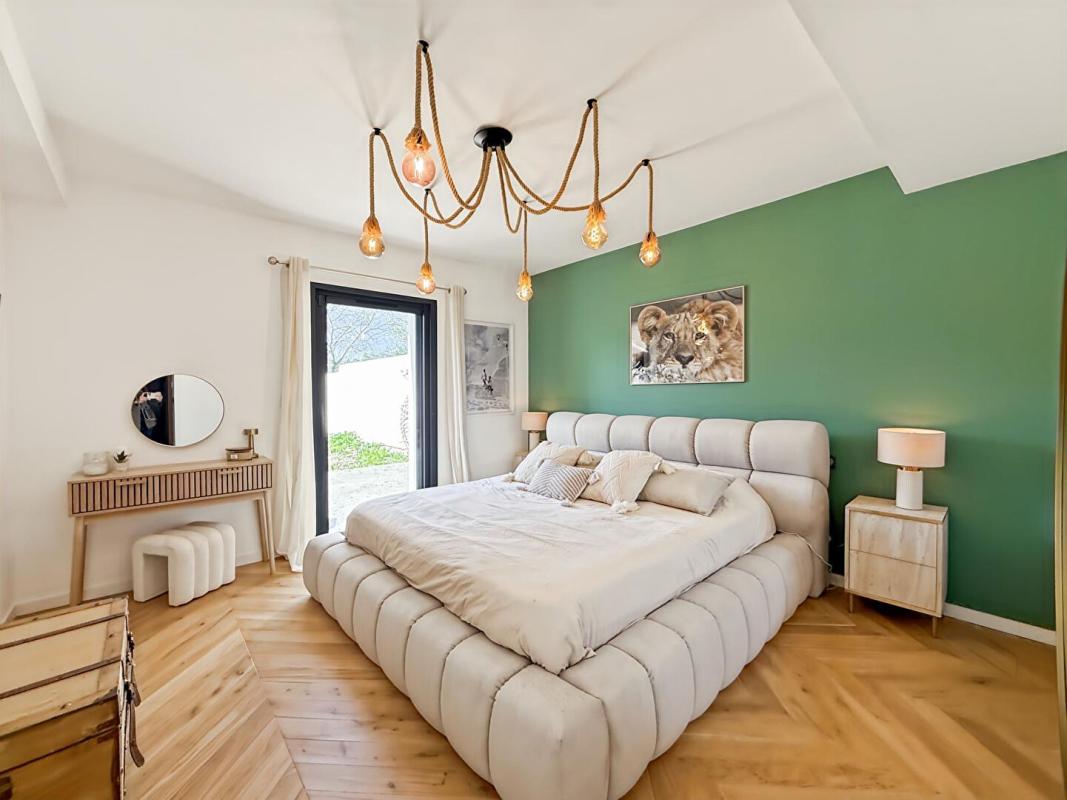 SAINT-REMY-DE-PROVENCE Maison contemporaine à vendre proche de Saint-Rémy-de-Provence 8