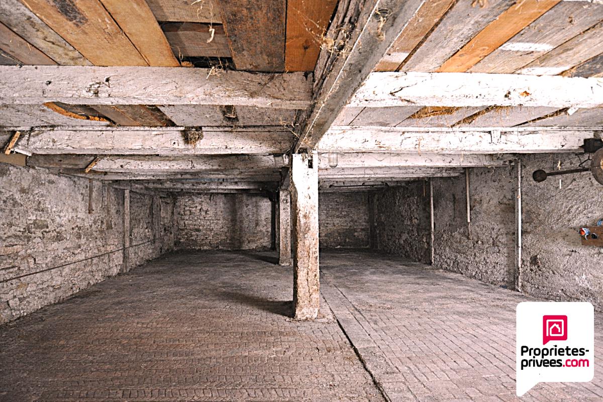 THULAY Corps de ferme 2 appartements 7 pièces 158.6 m2 , Grange 221.6 m² 13