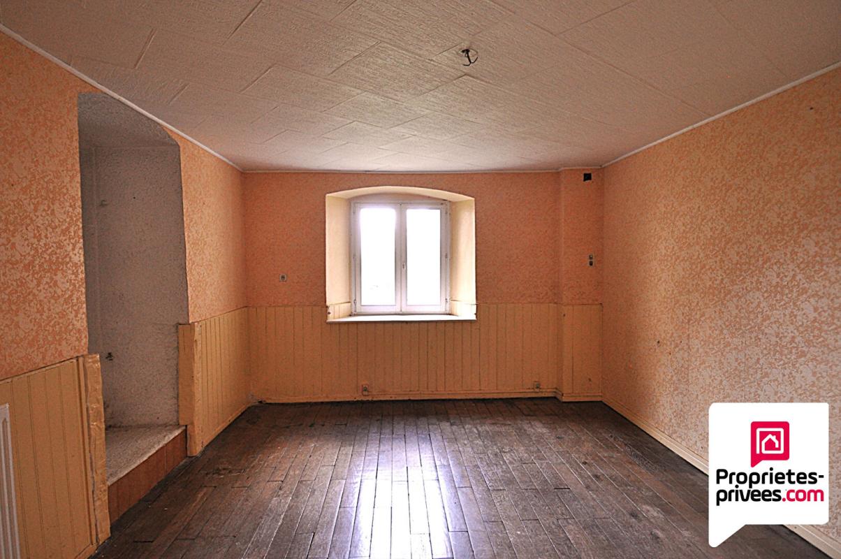 THULAY Corps de ferme 2 appartements 7 pièces 158.6 m2 , Grange 221.6 m² 7