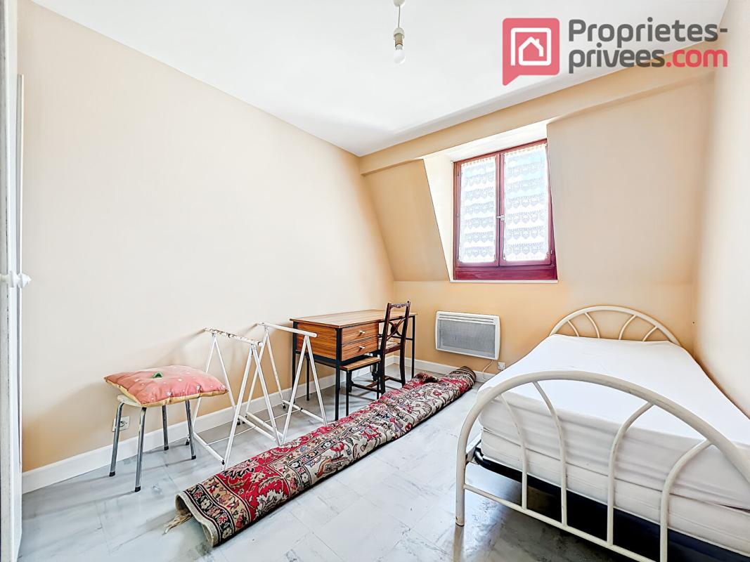 LILLE À vendre -  Maison 8 chambres - 207 m² habitables - 3 garages -Jardin - Quartier recherché de Lille - Vieux lille 10