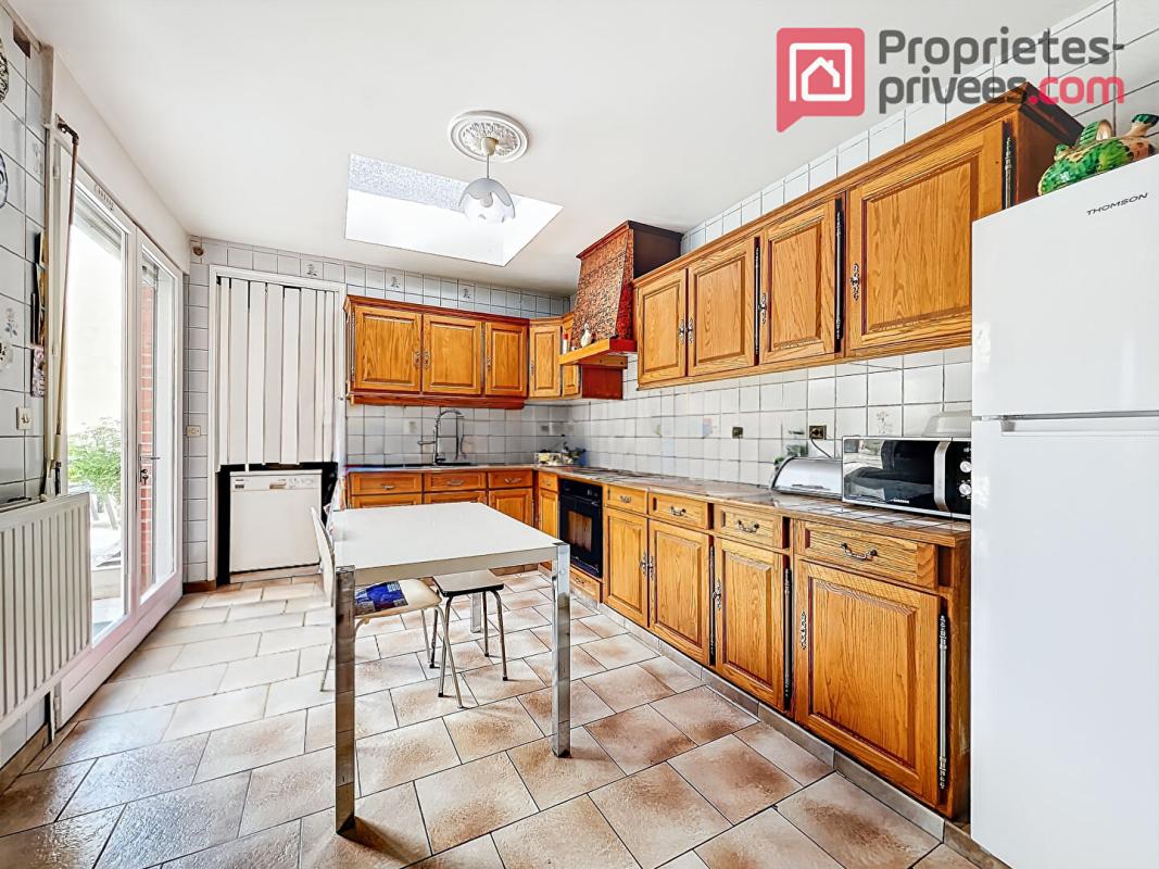 LILLE À vendre -  Maison 8 chambres - 207 m² habitables - 3 garages -Jardin - Quartier recherché de Lille - Vieux lille 4