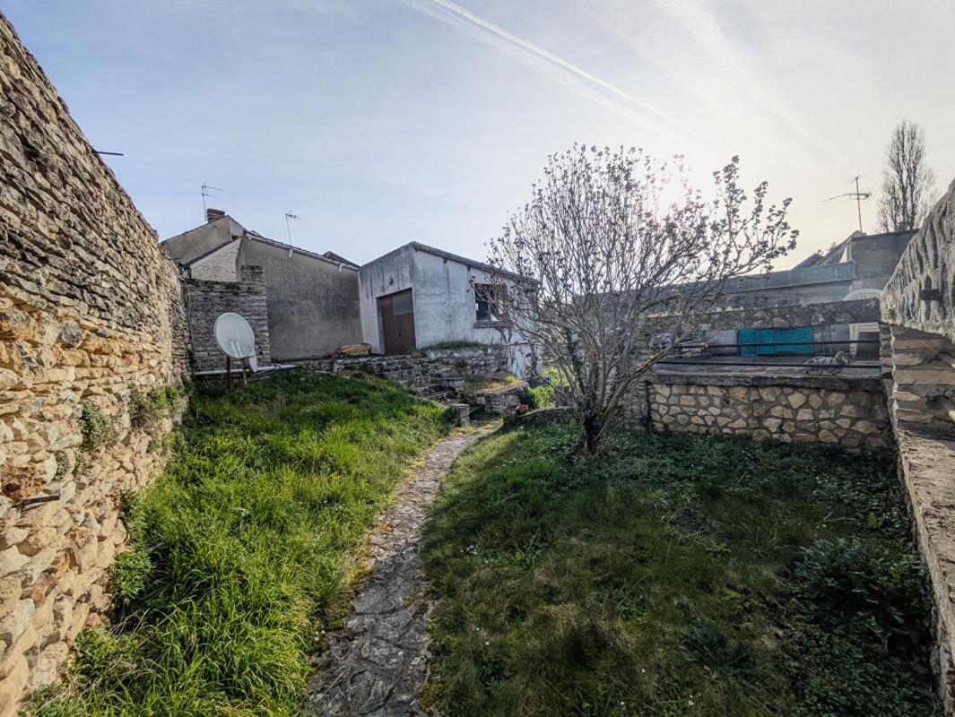 GUITRANCOURT EXCLUSIVITE PROPRIETES-PRIVEES - Maison de plain-pied sur Guitrancourt 13