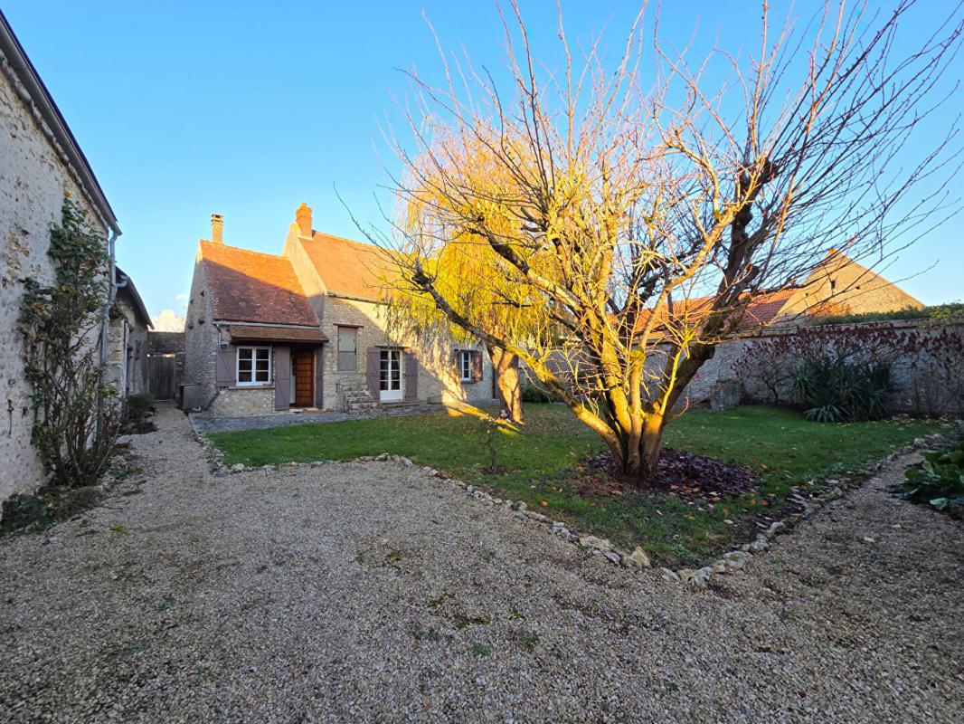 AUNEAU Maison 5 pièce(s) 120 m2 12