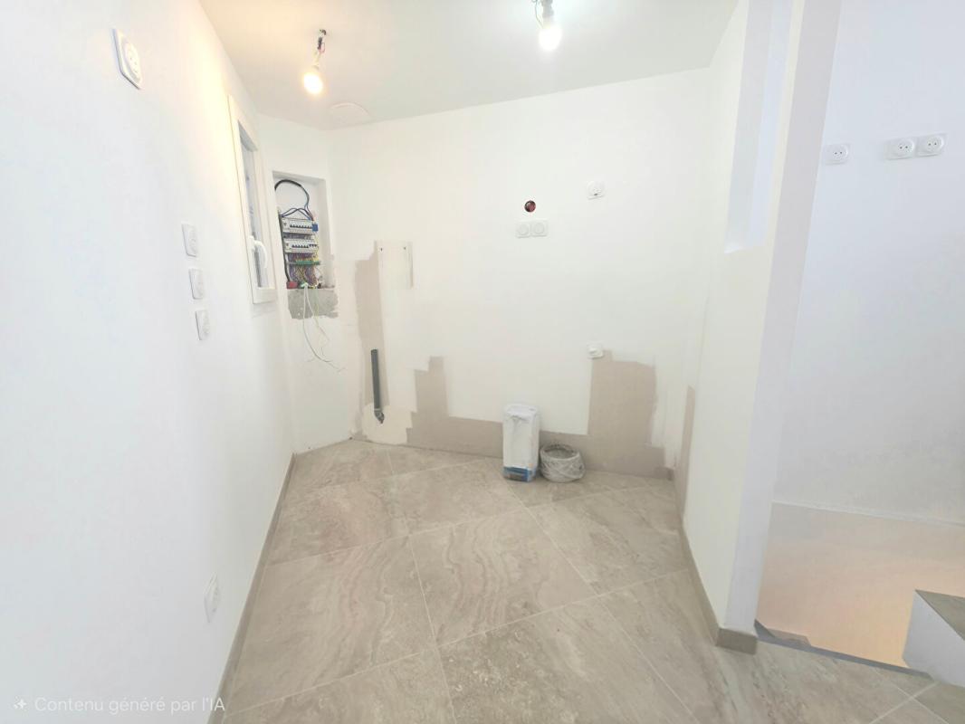 BORMES-LES-MIMOSAS Maison RARE Bormes Les Mimosas 2 pièce(s) 2