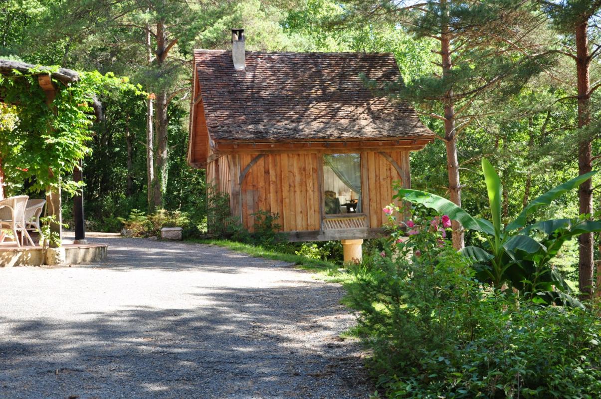 BERGERAC Chalet en bois niché dans la nature et sa dépendance a seulement 20 min de Bergerac 2