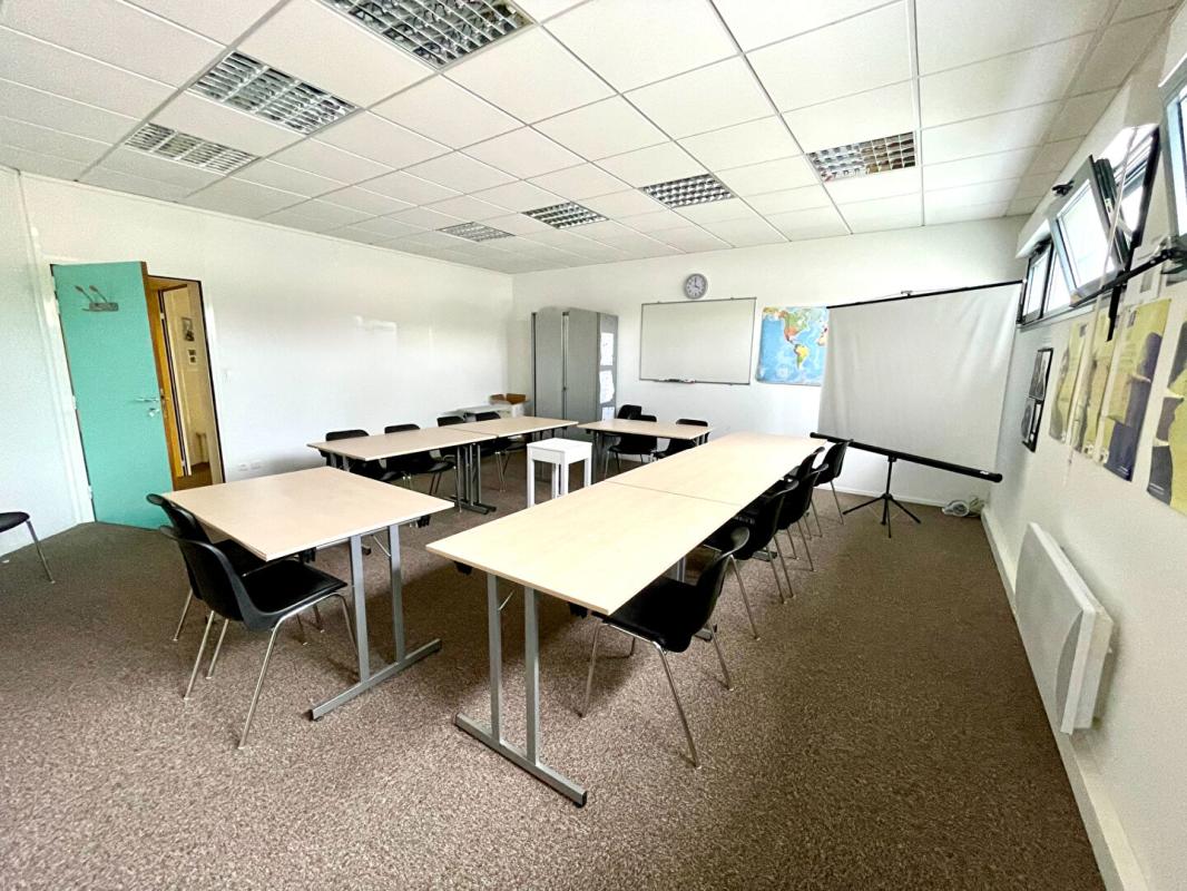 ANGERS 4900 ANGERS - A LOUER  BUREAUX 4